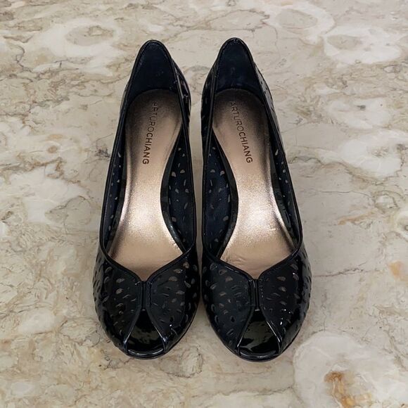 Arturo Chiang Peep Toe Patent Leather Heels - Picture 3 of 9